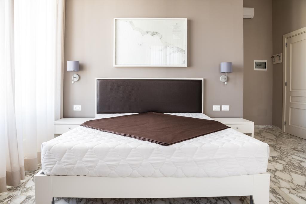 Faro Bianco Gallipoli - Suites & Apartments Extérieur photo