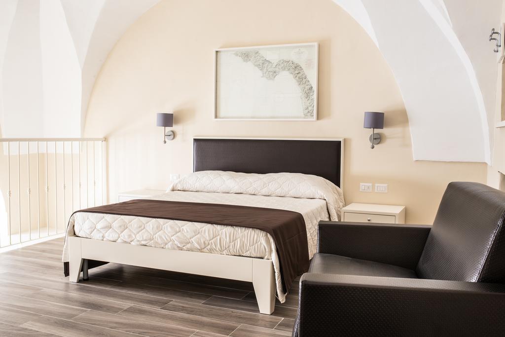 Faro Bianco Gallipoli - Suites & Apartments Extérieur photo