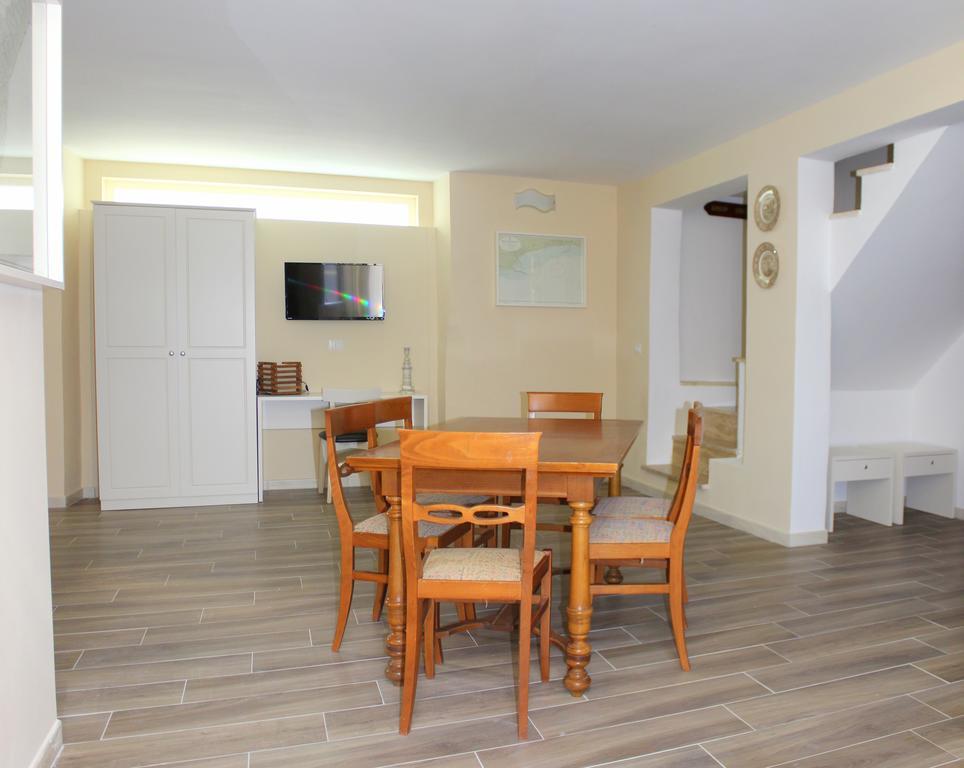 Faro Bianco Gallipoli - Suites & Apartments Extérieur photo