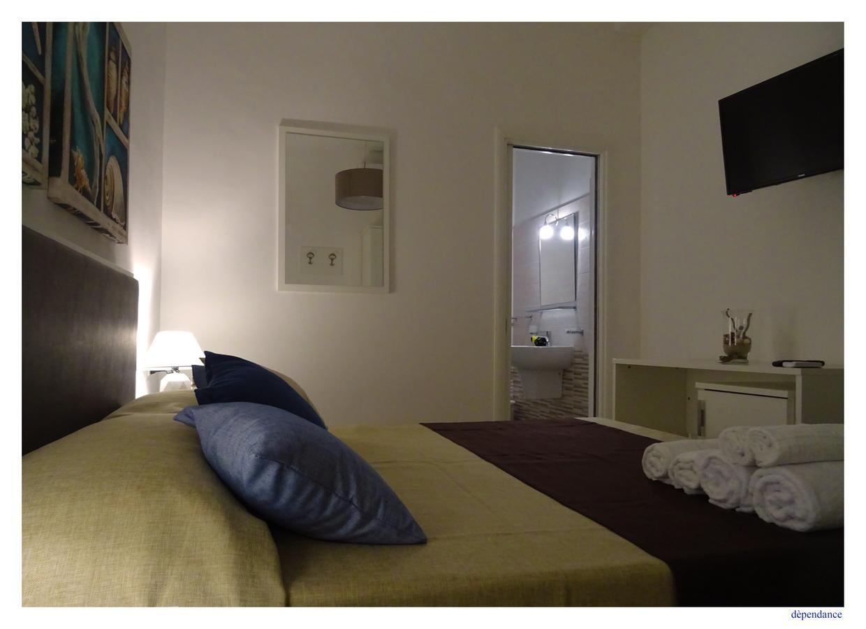 Faro Bianco Gallipoli - Suites & Apartments Extérieur photo