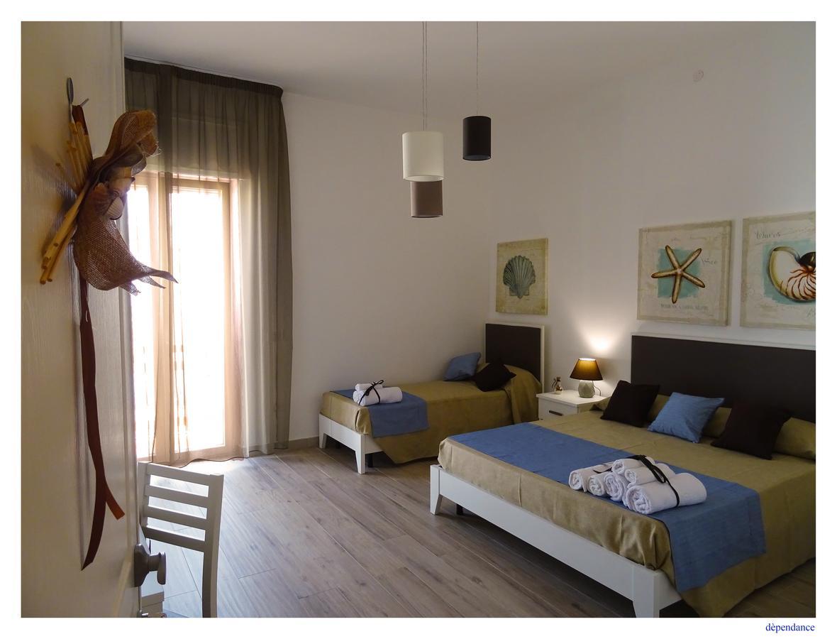 Faro Bianco Gallipoli - Suites & Apartments Extérieur photo